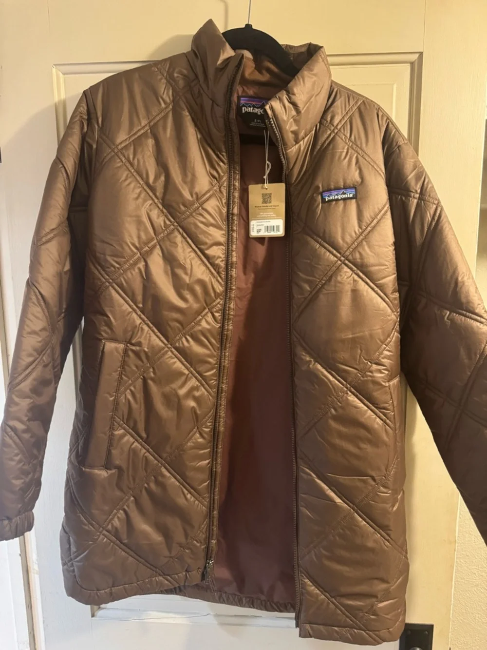 Patagonia Women’s Brown Jacket - Never Worn - Picture 1 of 2